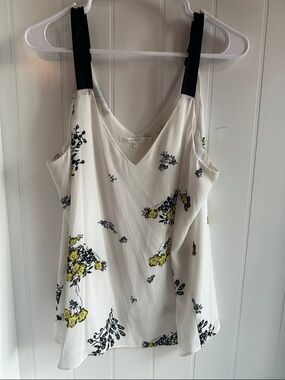 Violet & Claire Cream Floral V-Neck Tank with Black Straps